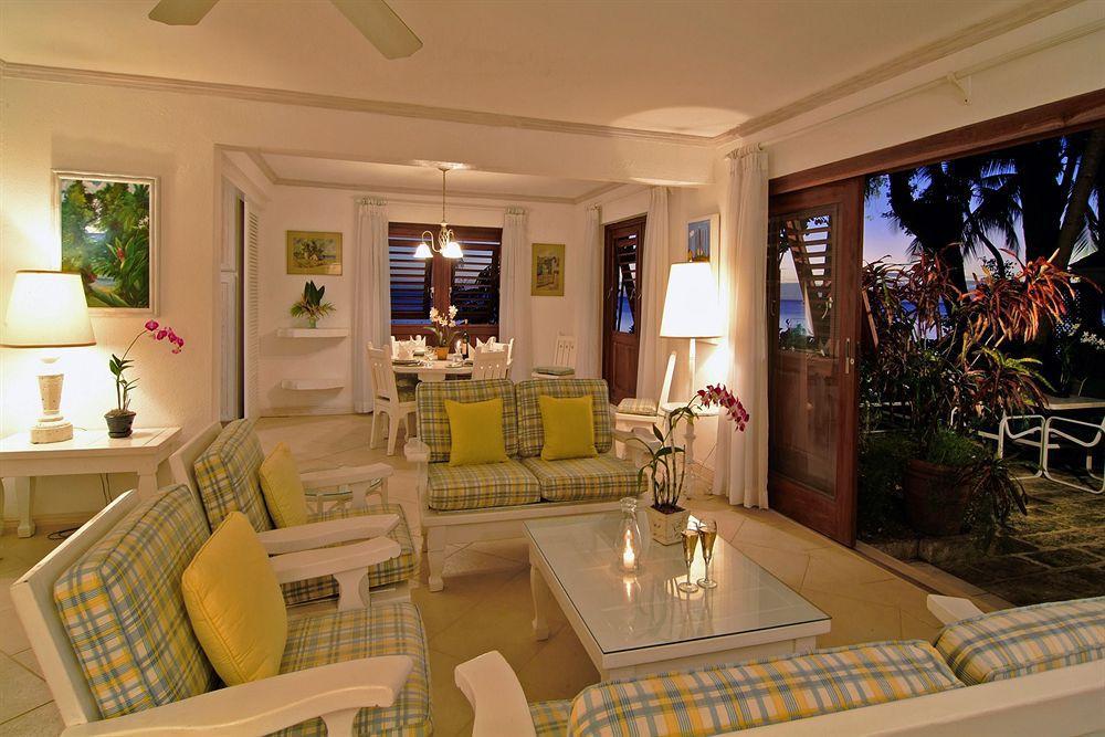 Settlers Beach Hotel Saint James Room photo