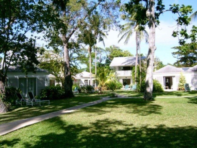 Settlers Beach Hotel Saint James Exterior photo
